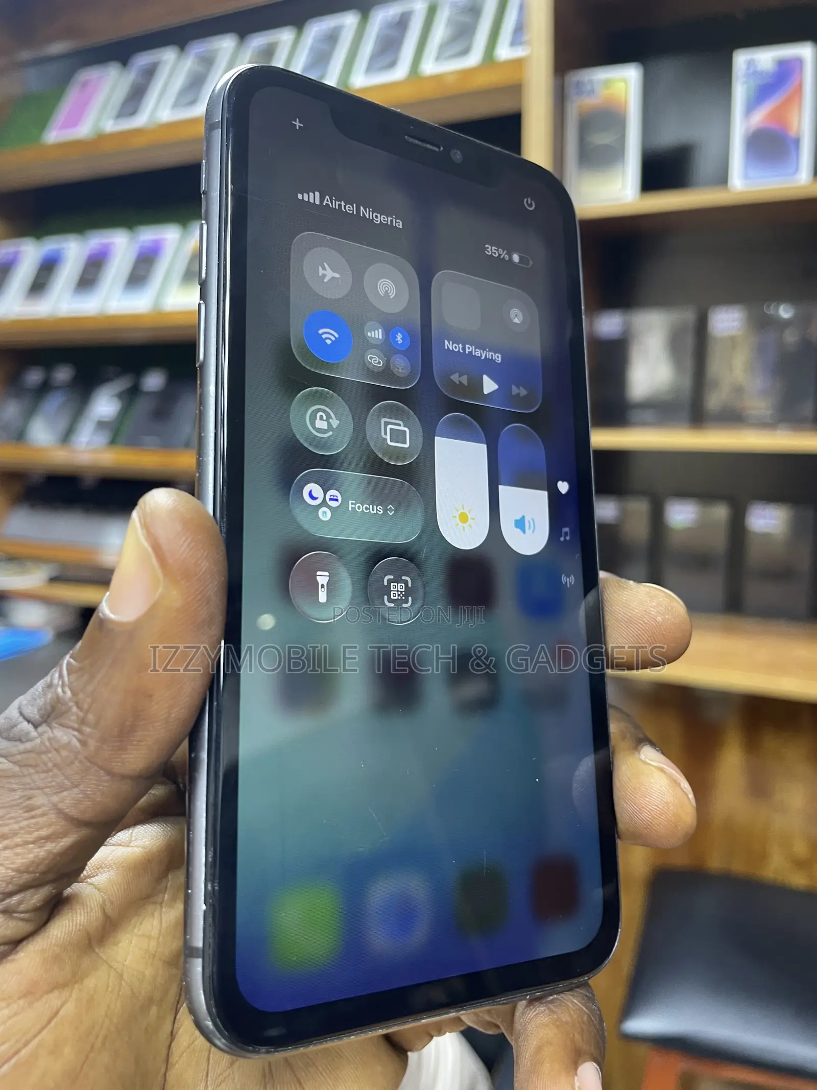 Apple iPhone 11 64 GB Black