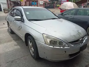 Honda Accord 2003 Silver