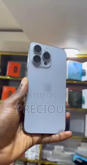 Apple iPhone 15 Pro Max 256 GB Silver