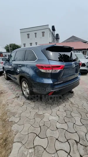 Toyota Highlander Limited Platinum 4dr SUV AWD (3.5L 6cyl 6A) 2015 Blue