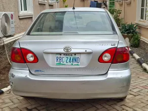 Toyota Corolla 2004 Silver