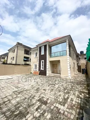 4bdrm Duplex in Lekki Phase 1 for rent