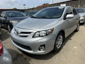 Toyota Corolla 2011 Silver