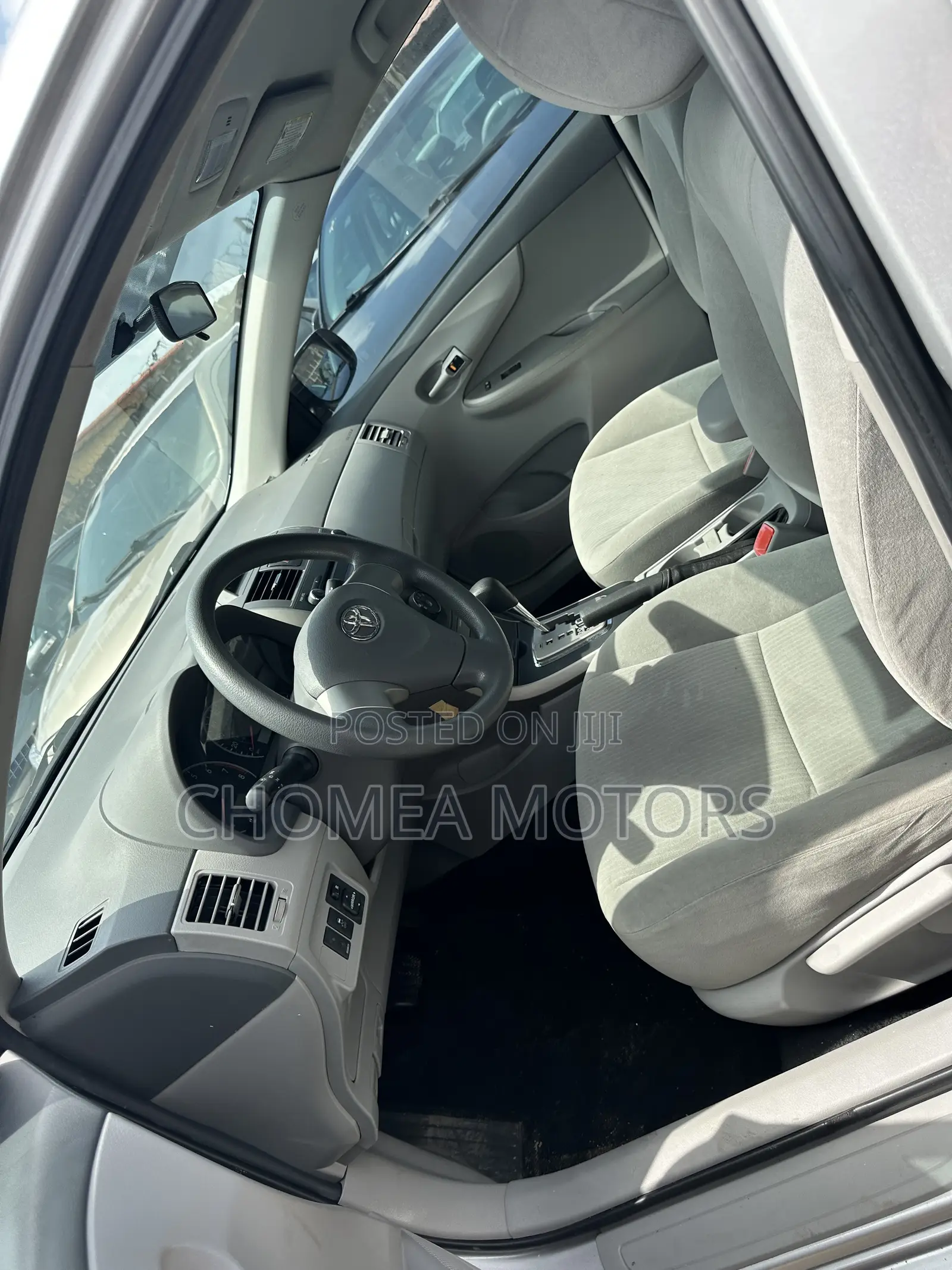 Toyota Corolla 2011 Silver