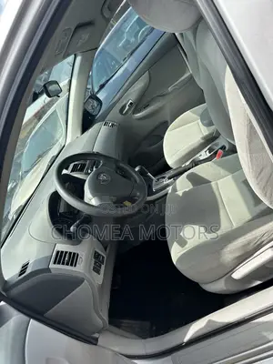 Toyota Corolla 2011 Silver