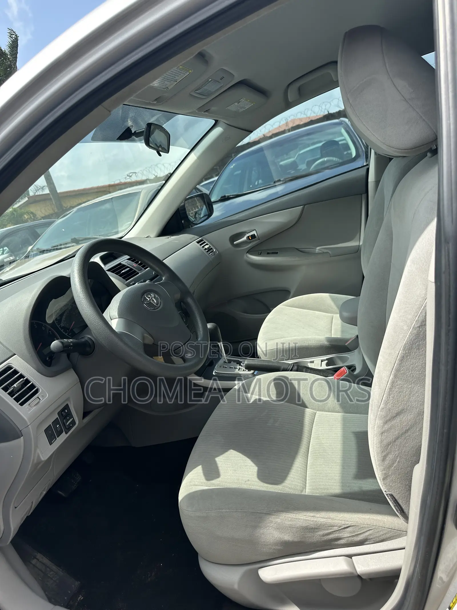 Toyota Corolla 2011 Silver