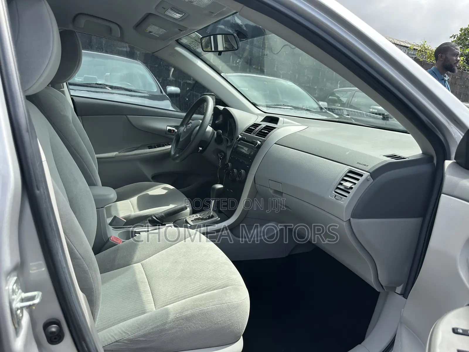Toyota Corolla 2011 Silver