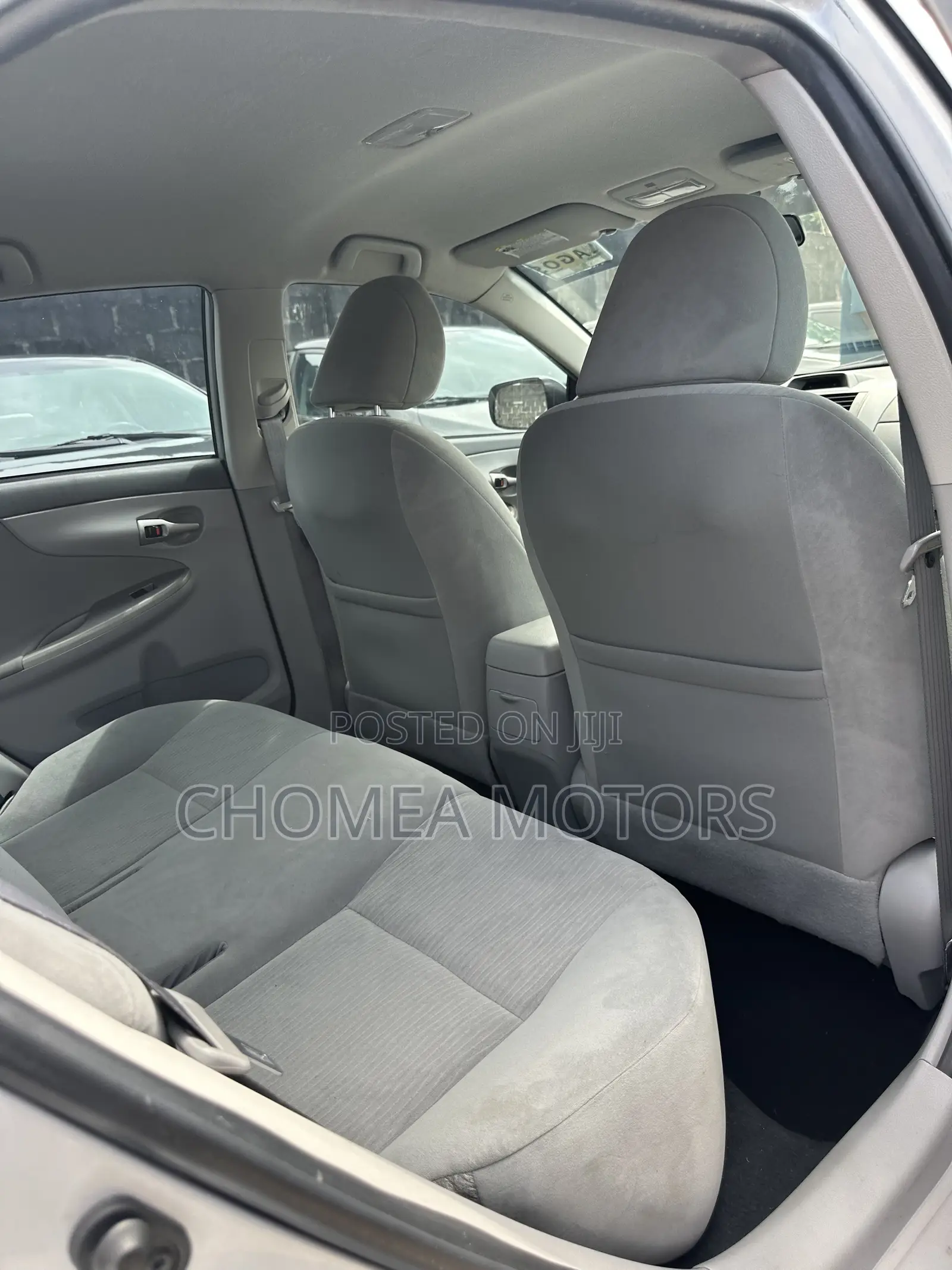 Toyota Corolla 2011 Silver