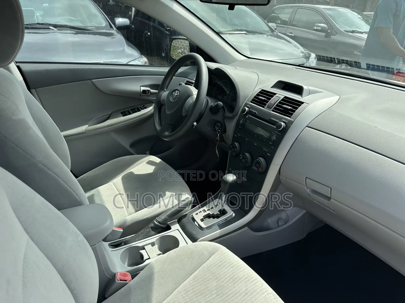 Toyota Corolla 2011 Silver