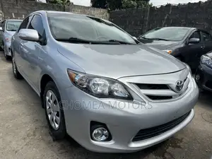 Toyota Corolla 2011 Silver
