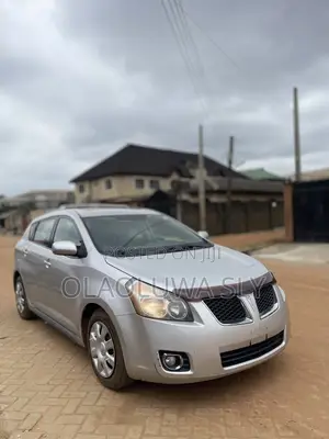 Pontiac Vibe 2.4 4WD 2009 Silver