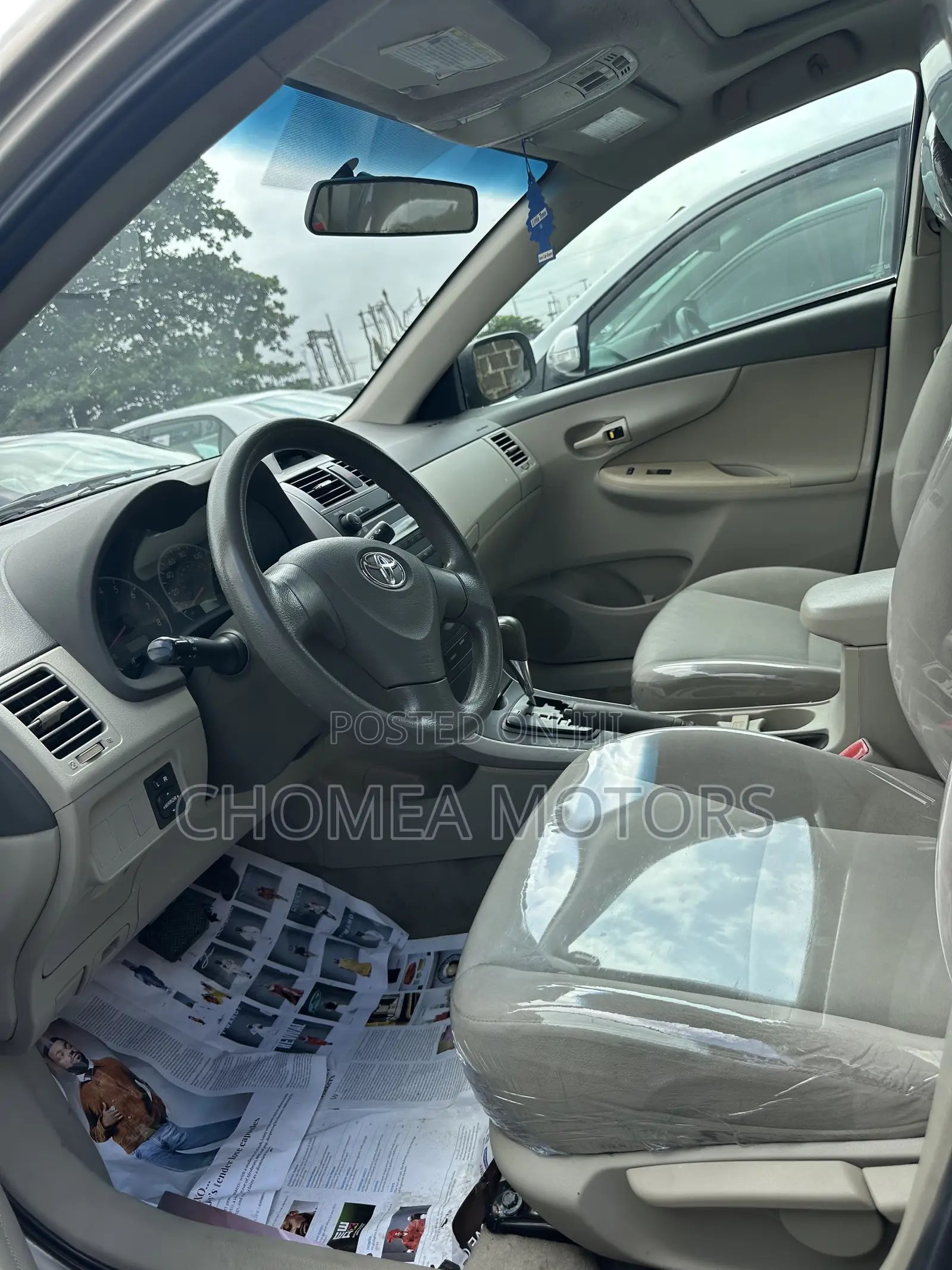 Toyota Corolla 2010 Gold