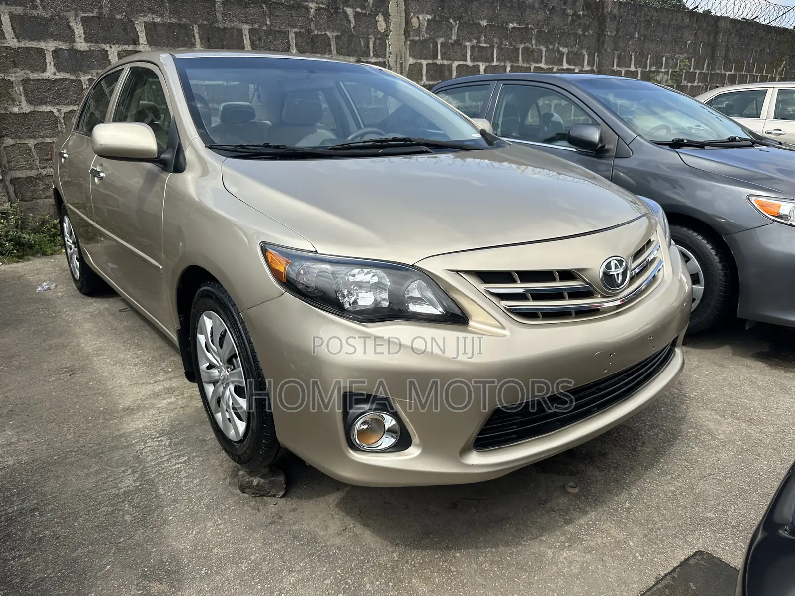 Toyota Corolla 2010 Gold