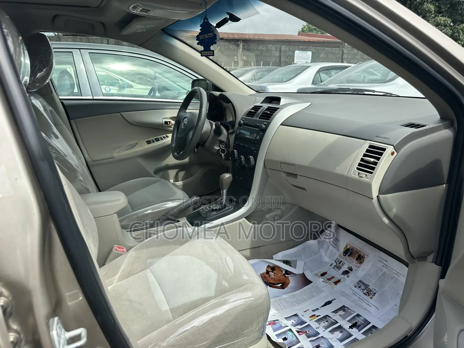 Toyota Corolla 2010 Gold