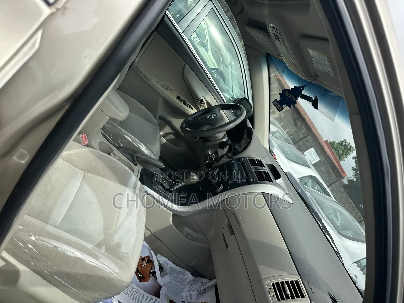 Toyota Corolla 2010 Gold