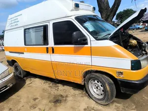 Volkswagen Transporter 2000 White