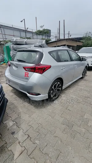 Toyota Corolla 2017 Silver