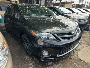 Toyota Corolla 2013 Black