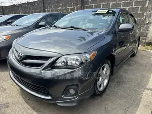 Toyota Corolla 2013 Gray