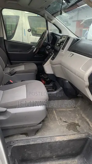 Toyota HiAce 2020 White