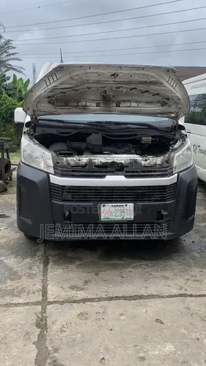 Toyota HiAce 2020 White