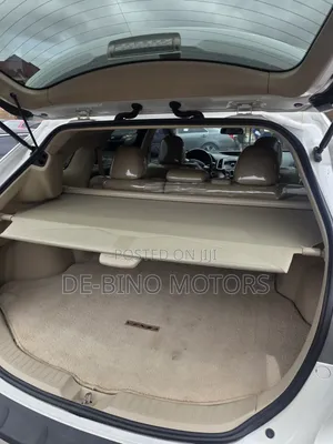 Toyota Venza 2010 White