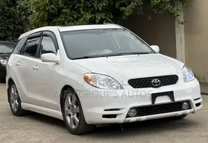Toyota Matrix 2004 White