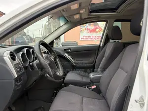 Toyota Matrix 2004 White