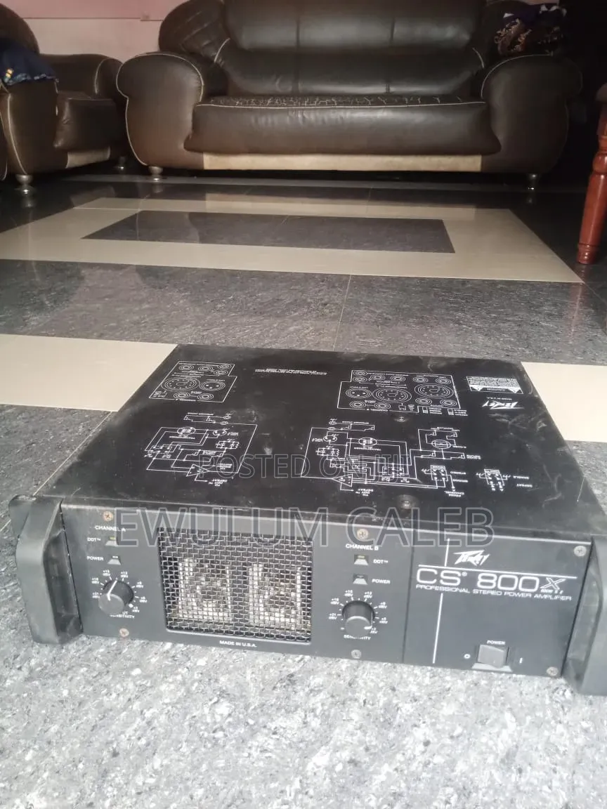 Peavey CS 800 Professional Stereo Power Amplifier