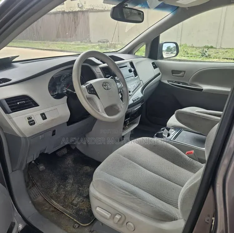 Toyota Sienna LE 7 Passenger 2012 Gray