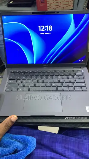 Laptop Dell Latitude 7410 8GB Intel Core i5 SSHD (Hybrid) 256GB