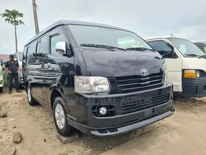Toyota HiAce 2016 Black