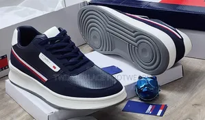 Tommy Hilfiger