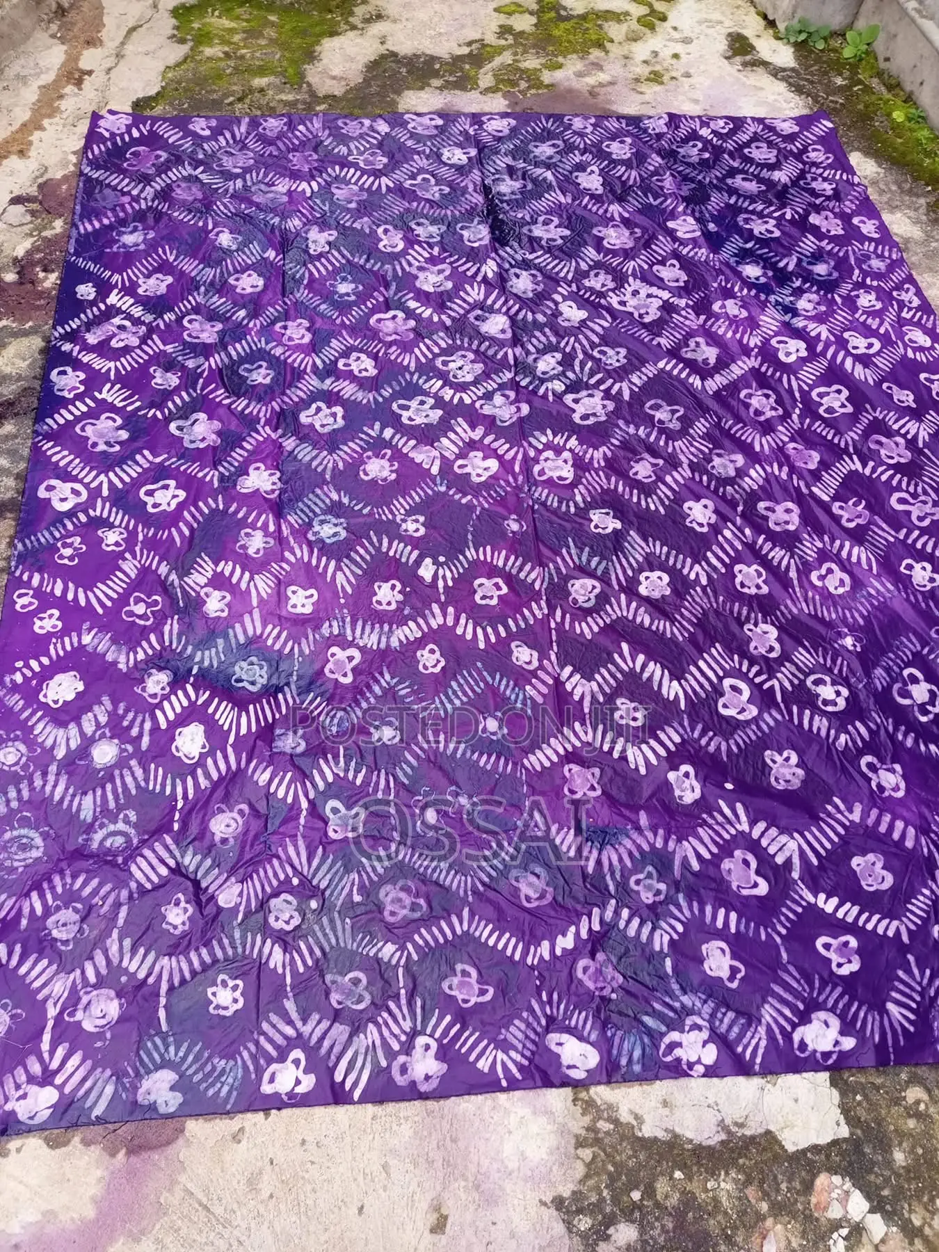 Adire Round Neck