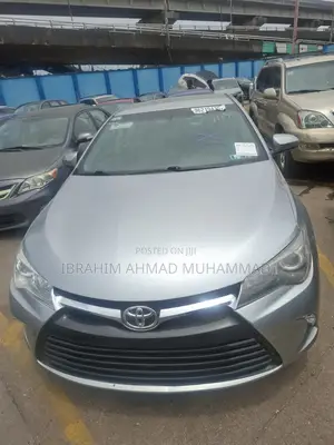 Toyota Camry LE 4dr Sedan (2.5L 4cyl 6A) 2016 Silver