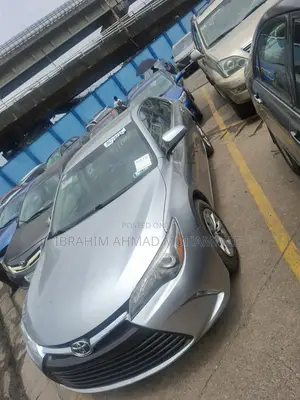 Toyota Camry LE 4dr Sedan (2.5L 4cyl 6A) 2016 Silver