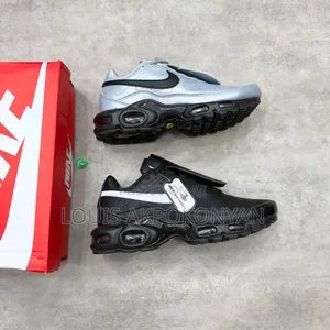 *Nike Airmax Plus TNPO(Tiempo) Black Silver *