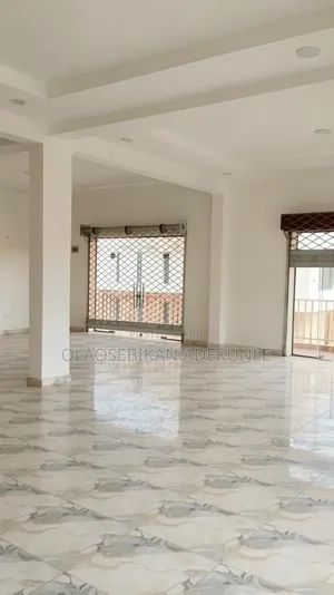 Spacious Commercial Space Measuring 115sqm on Lekki-Epe Expressway
