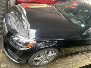Mercedes-Benz C300 2016 Black