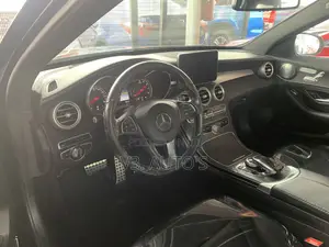 Mercedes-Benz C300 2016 Black