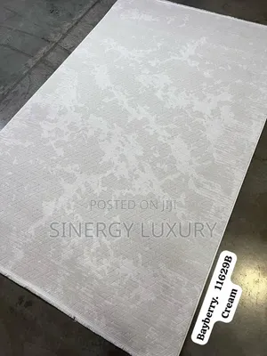 7x10fts Cream Quality Turkish Center Rug
