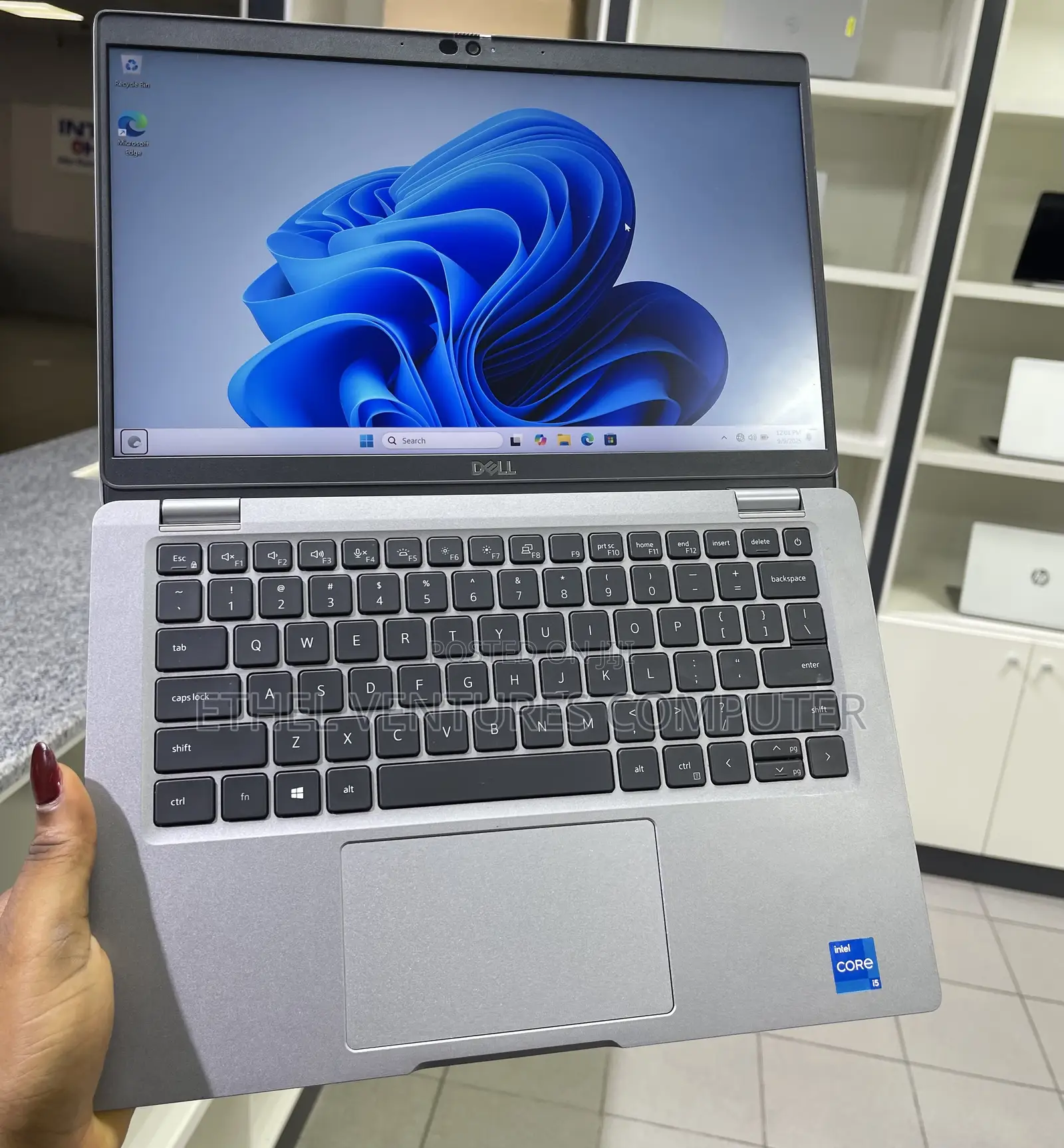 Laptop Dell Latitude 5320 16GB Intel Core i5 SSD 256GB