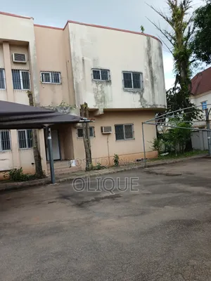 8bdrm Duplex in Maitama for rent