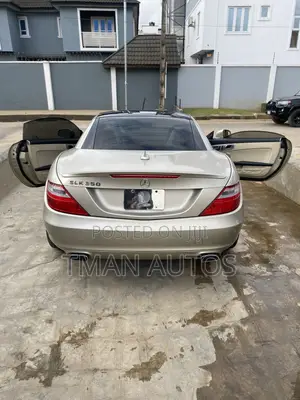 Mercedes-Benz SLK-Class 2011 Gold
