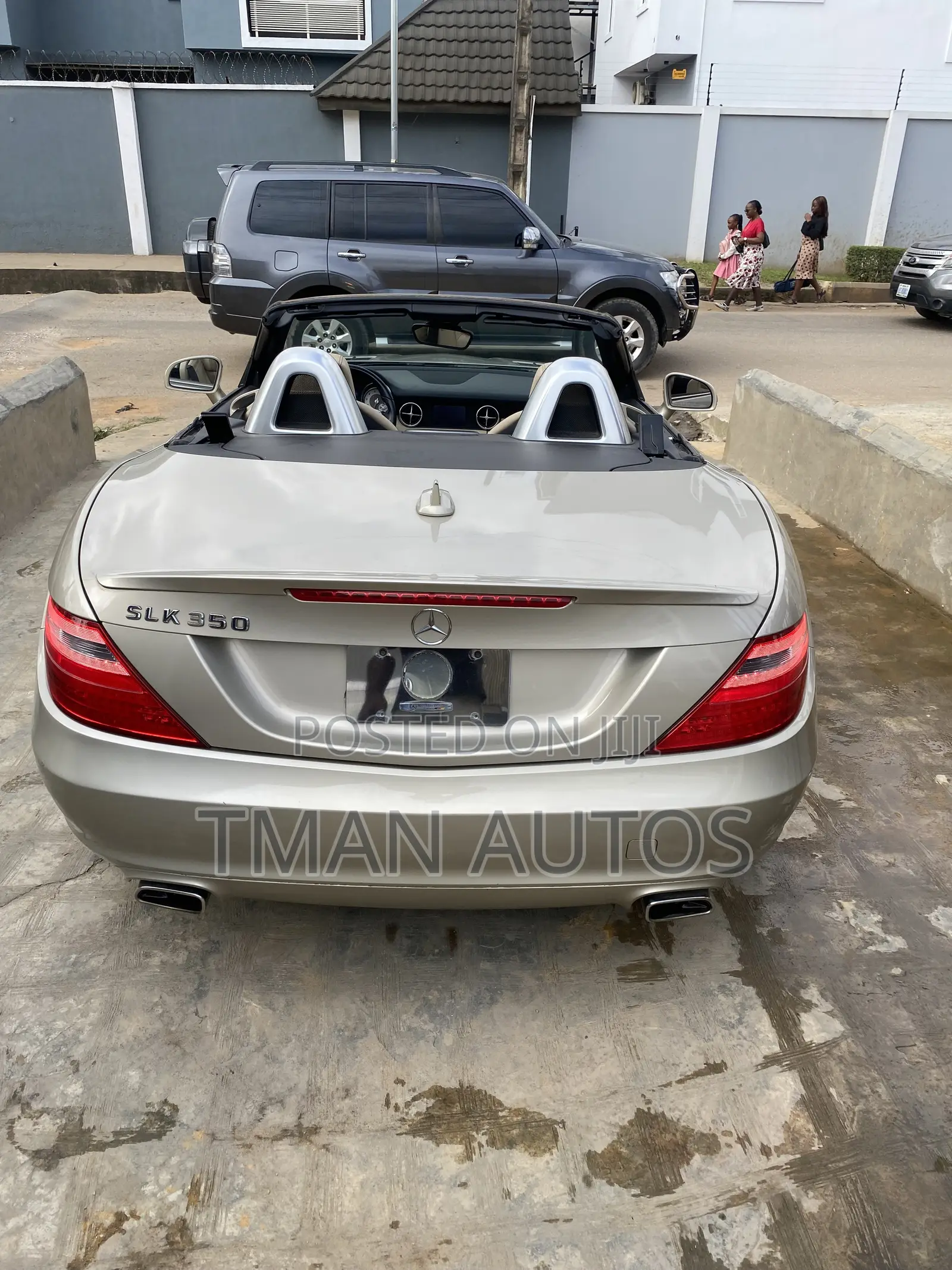 Mercedes-Benz SLK-Class 2011 Gold