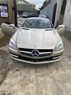 Mercedes-Benz SLK-Class 2011 Gold