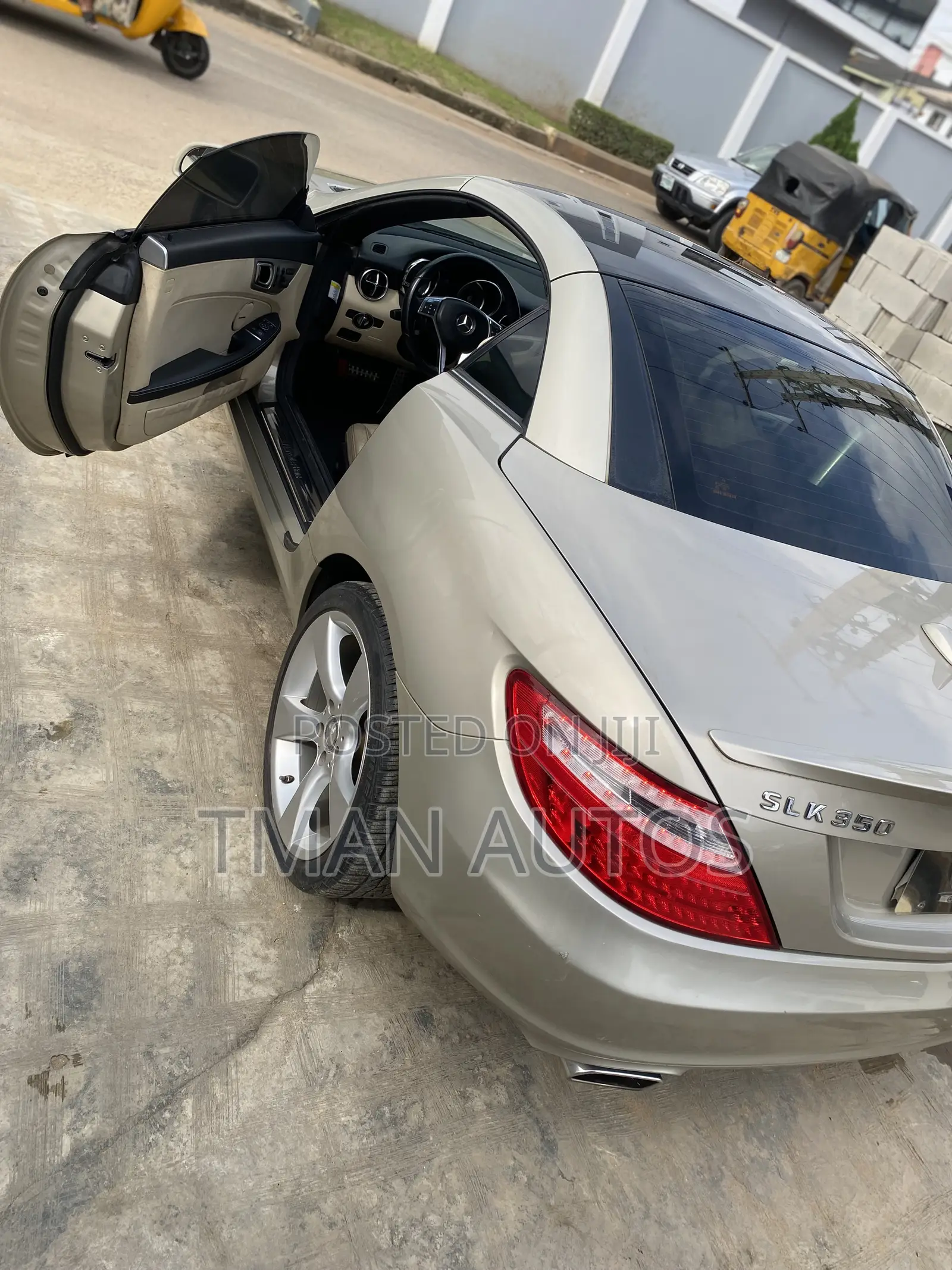 Mercedes-Benz SLK-Class 2011 Gold