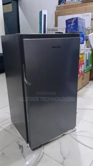 REF093DR Hisense 90L Compact Fridge