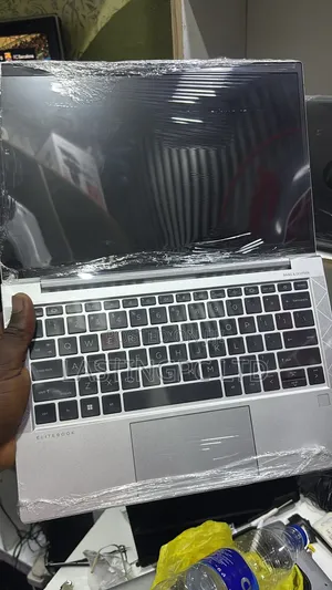 Laptop HP EliteBook 830 G7 16GB Intel Core i5 SSD 512GB