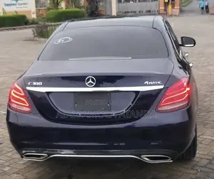 Mercedes-Benz C300 Sport 4Matic Sedan AWD (2.0L 4cyll 7A) 2016 Blue